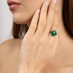 Morganne Bello 18Ct Yellow Gold Victoria Clover Green Agate Ring^The Alkemistry Sale