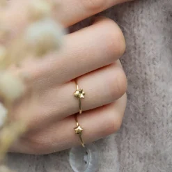 18Ct Yellow Gold Chubby Bee Band Ring^The Alkemistry Online